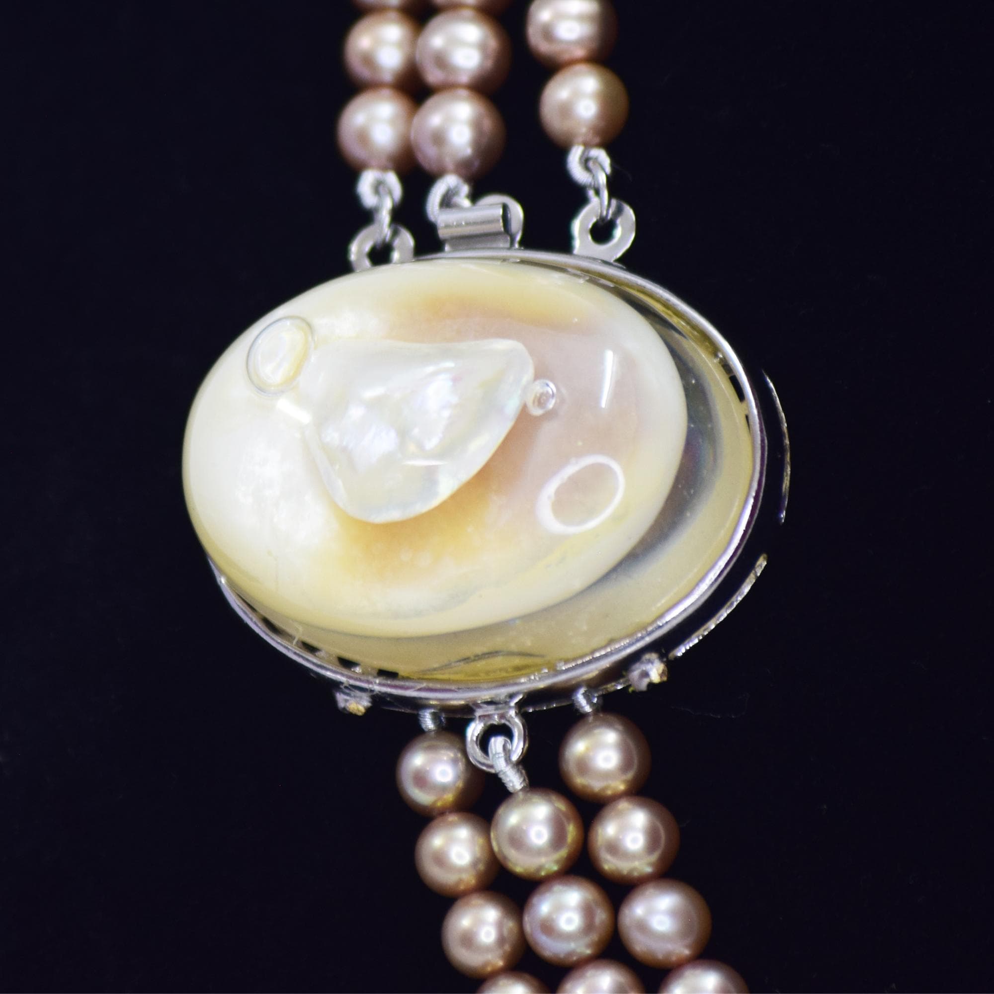 High-Class Copper Colour Necklace with Mother of Pearl - Image 2
