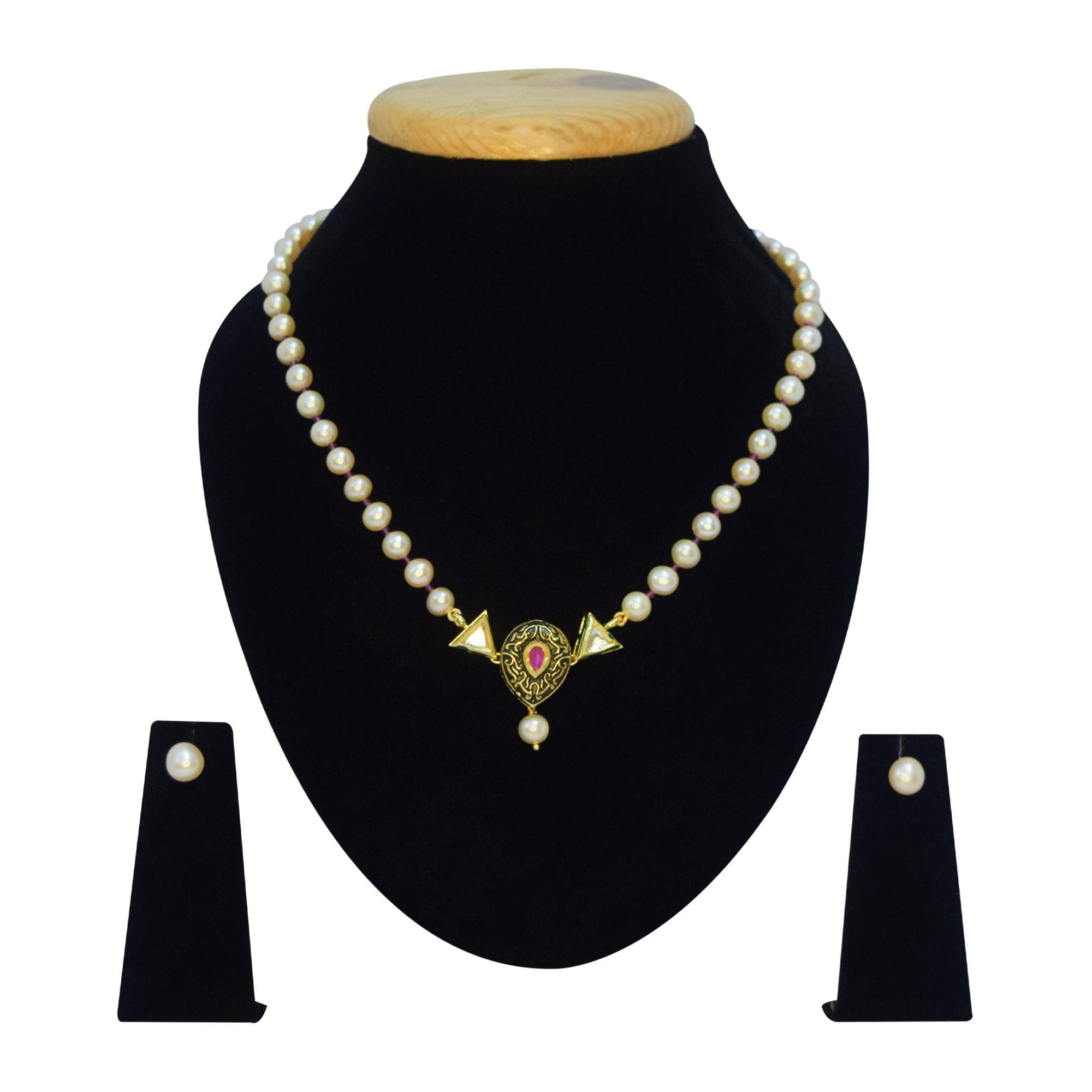 Resplendent String Of Round Pink Pearls With Royal Kundan Pendant