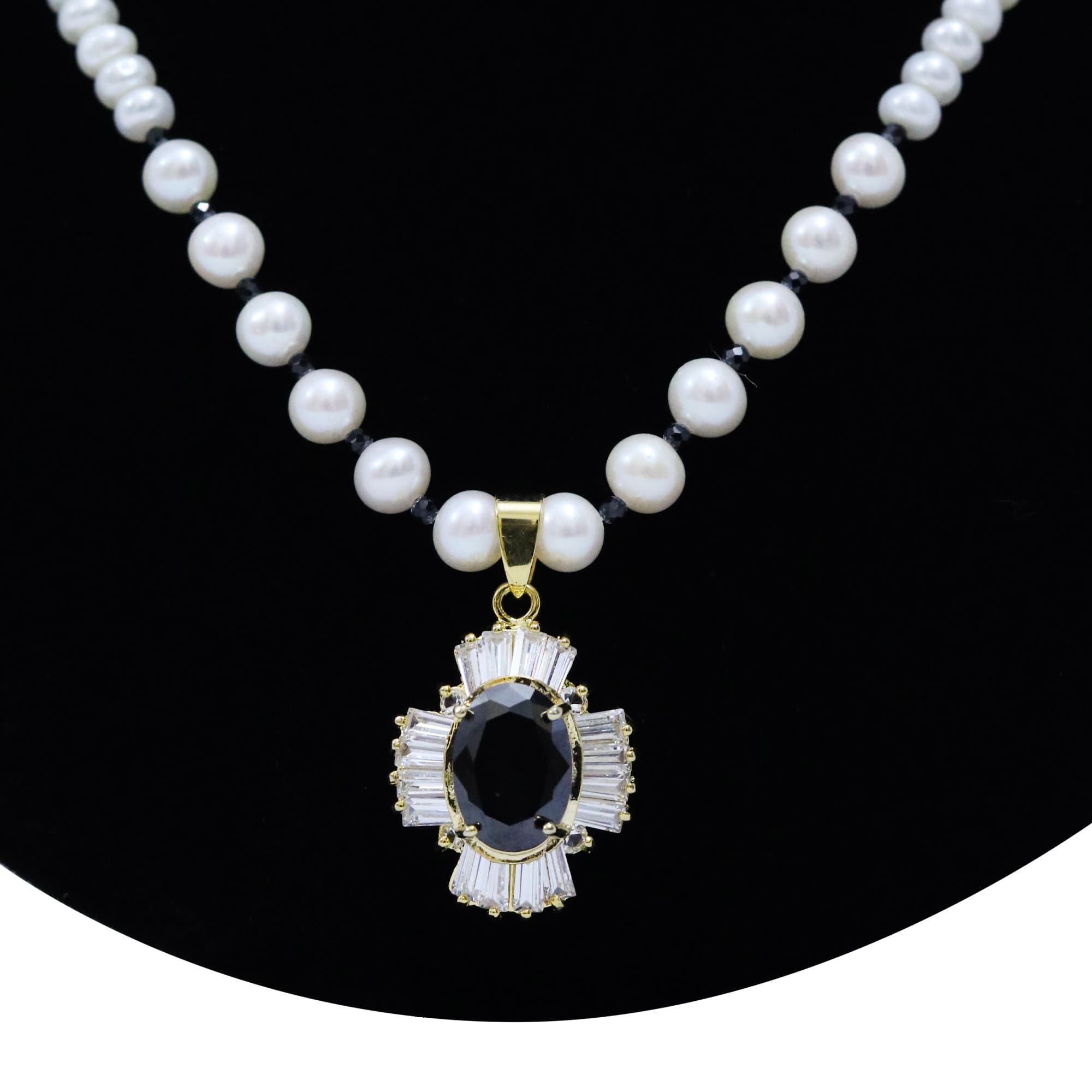 Exquisite White Pearl Necklace With Lustrous Zircon & Black Onyx Pendant - Image 2