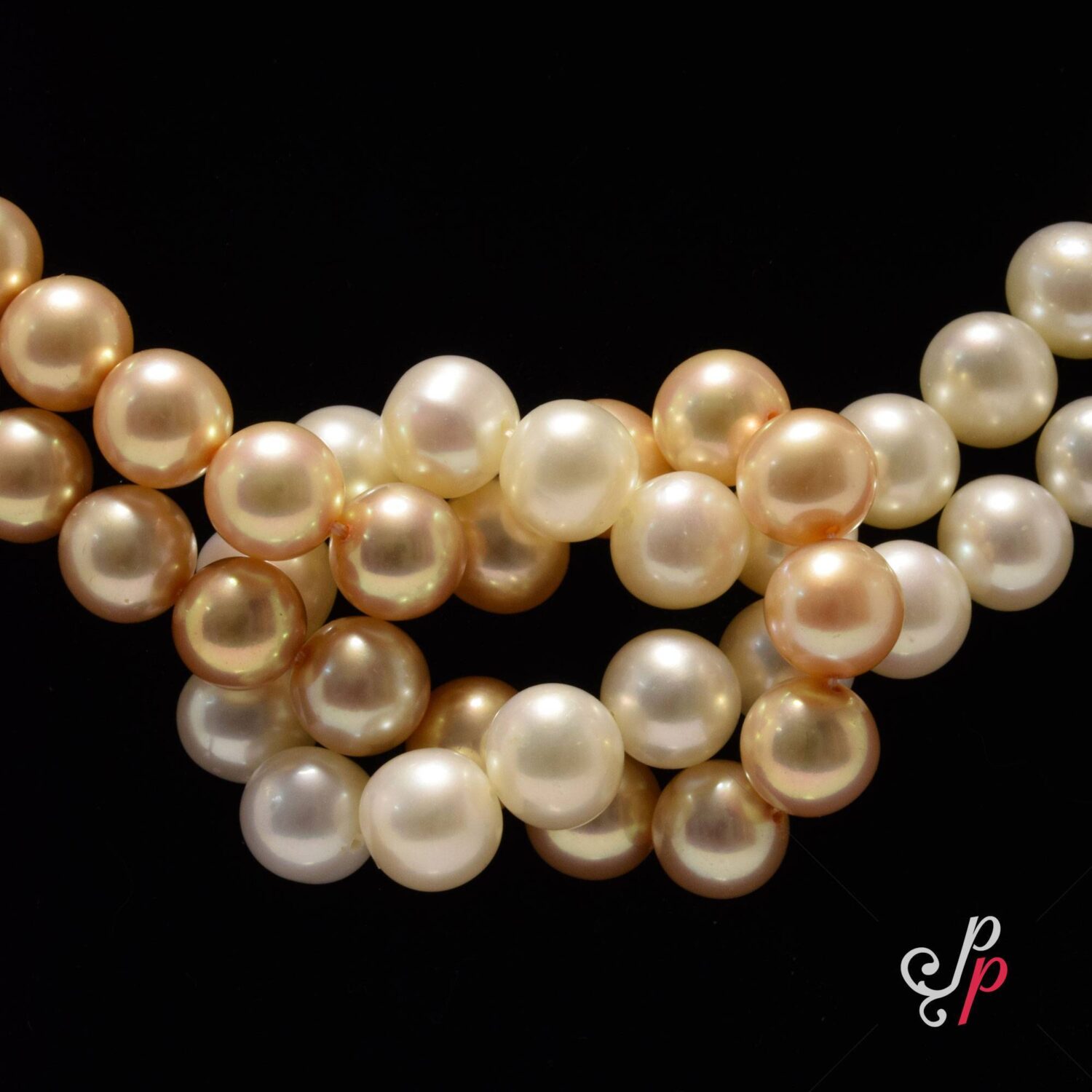 Extreme Elegance - Pearl Set in White and Light Golden Colour Pearls - Image 2