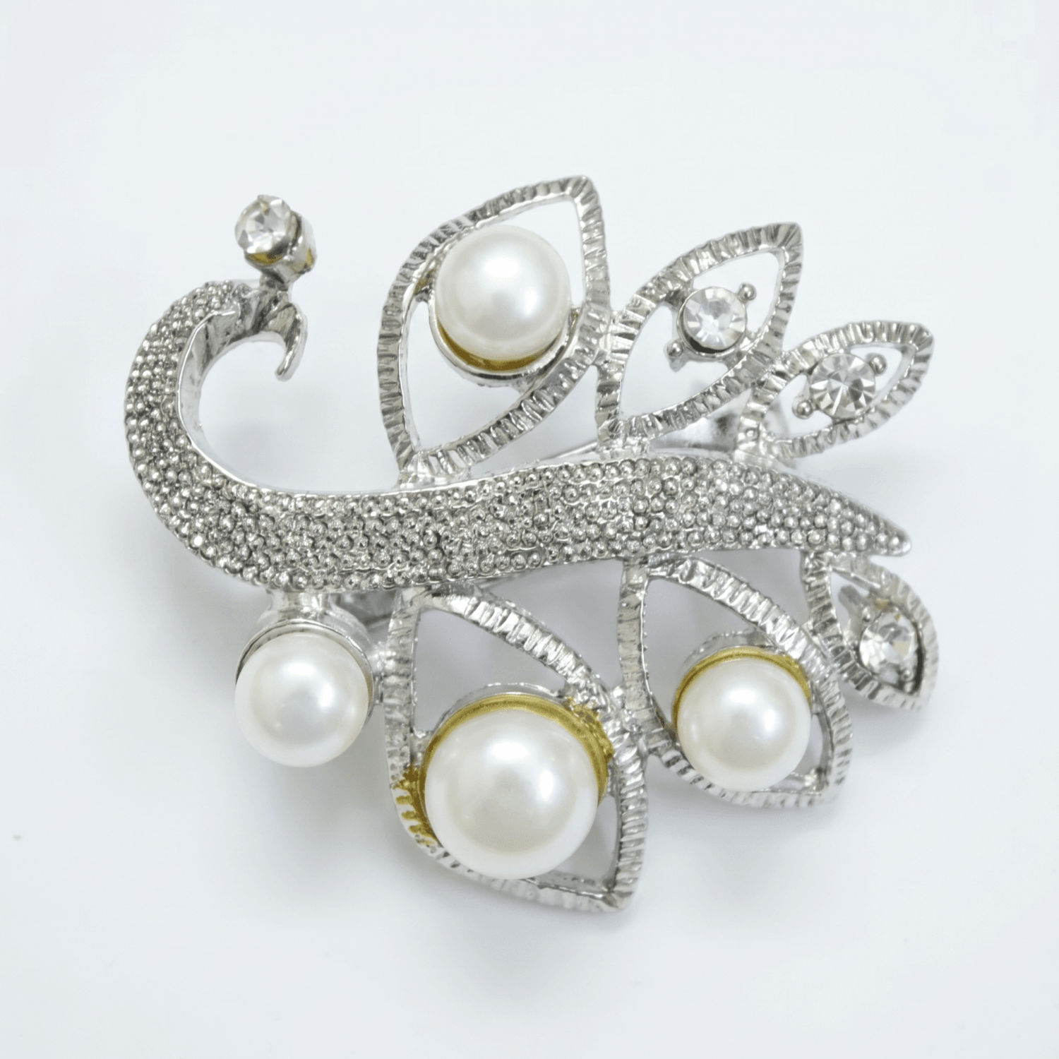 Exclusive Pearl Saree Pin / Brooch 11