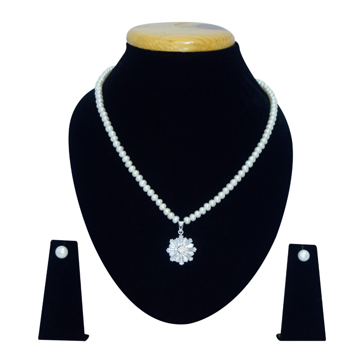 Radiant White Pearl Necklace With A Sunshine Zircon Pendant