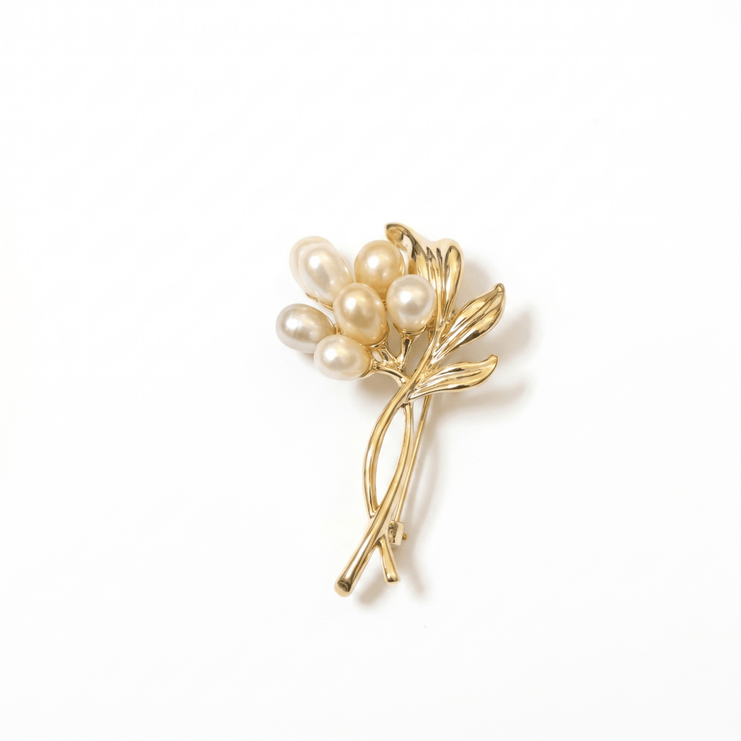 Elegant Floral Brooch Enhanced With Multicoloured Oval Pearls