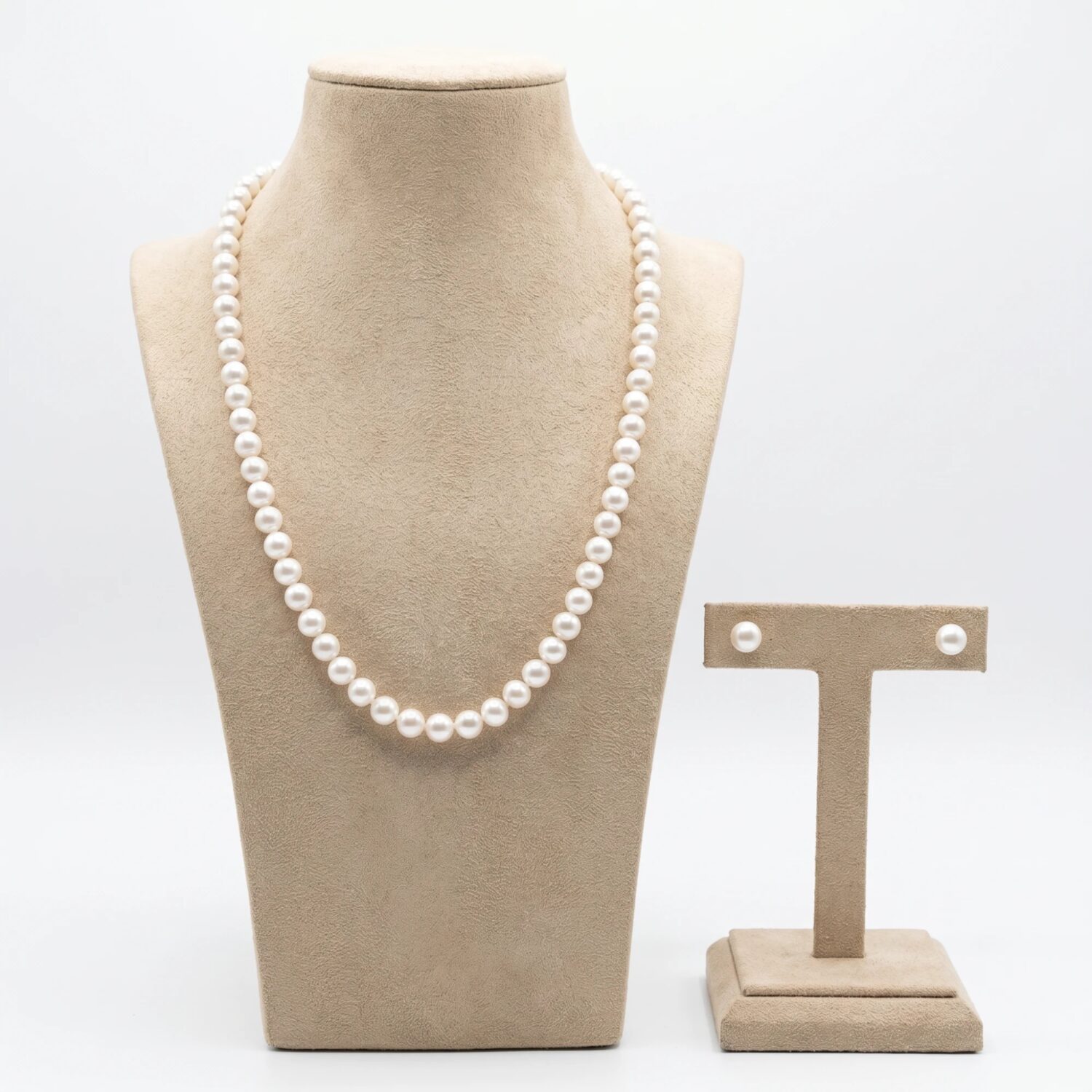 The Snowline Pearl Necklace Set (20"-22") | 7mm Round Pearls