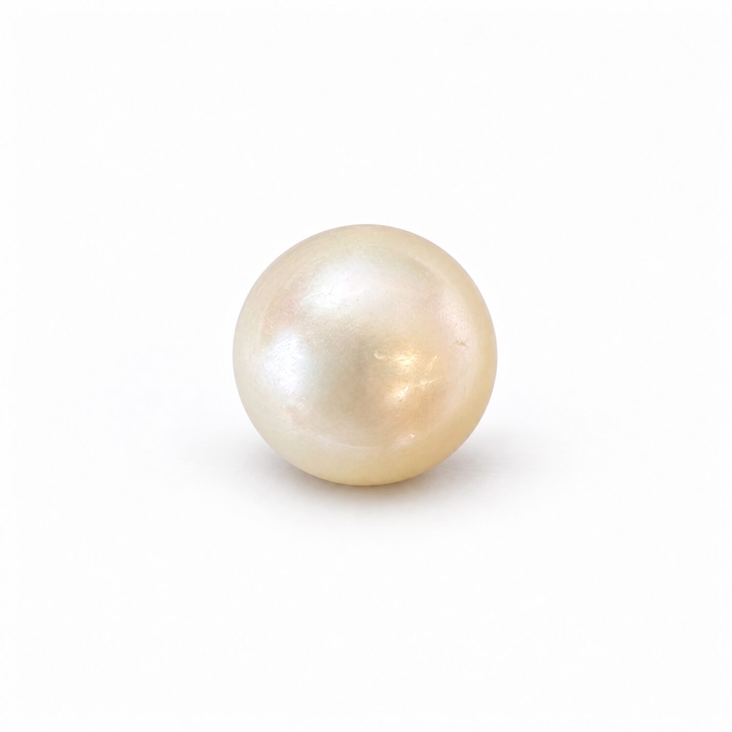 6.14 Carat (6.82 Ratti) White South Sea Pearl - 9.4mm Round, AAA Quality
