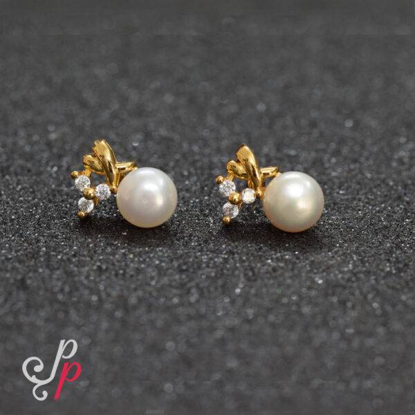 Stylish Pearl Studs in American Diamonds