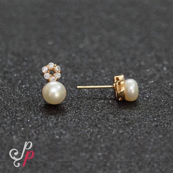 Stylish Pearl Studs in American Diamonds