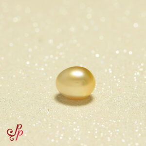 11.4 Carats - 18.24 Ratti Drop Shaped Golden Colour South Sea Pearl For Pendant