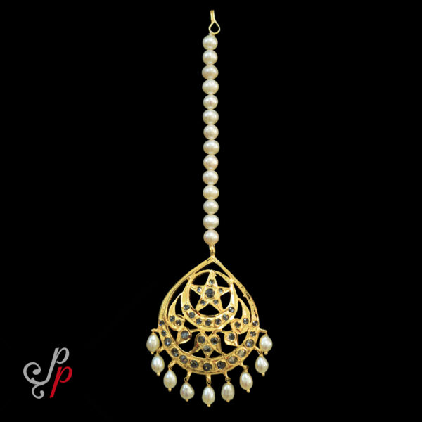 4cm Wide Pearl Maang Tikka in American Diamonds