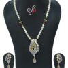 Extremely elegance - Pearl necklace set in fusion pendant