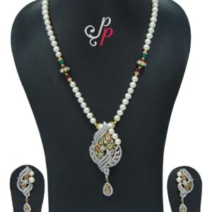 Extremely elegance - Pearl necklace set in fusion pendant