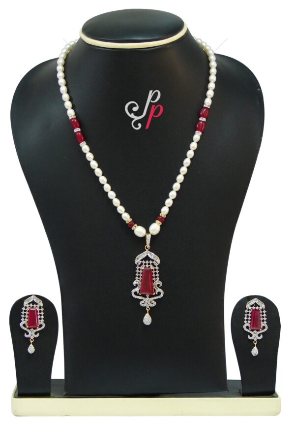 Pearl necklace set in temple styled zircon pendant