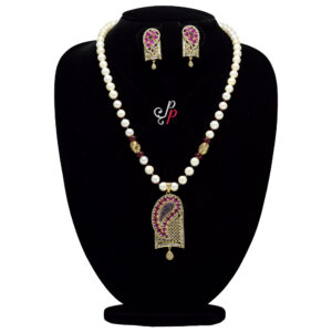 Stylish designer pearl necklace set