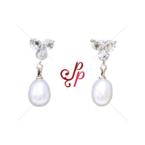 Stylish pearl hangings in american diamonds