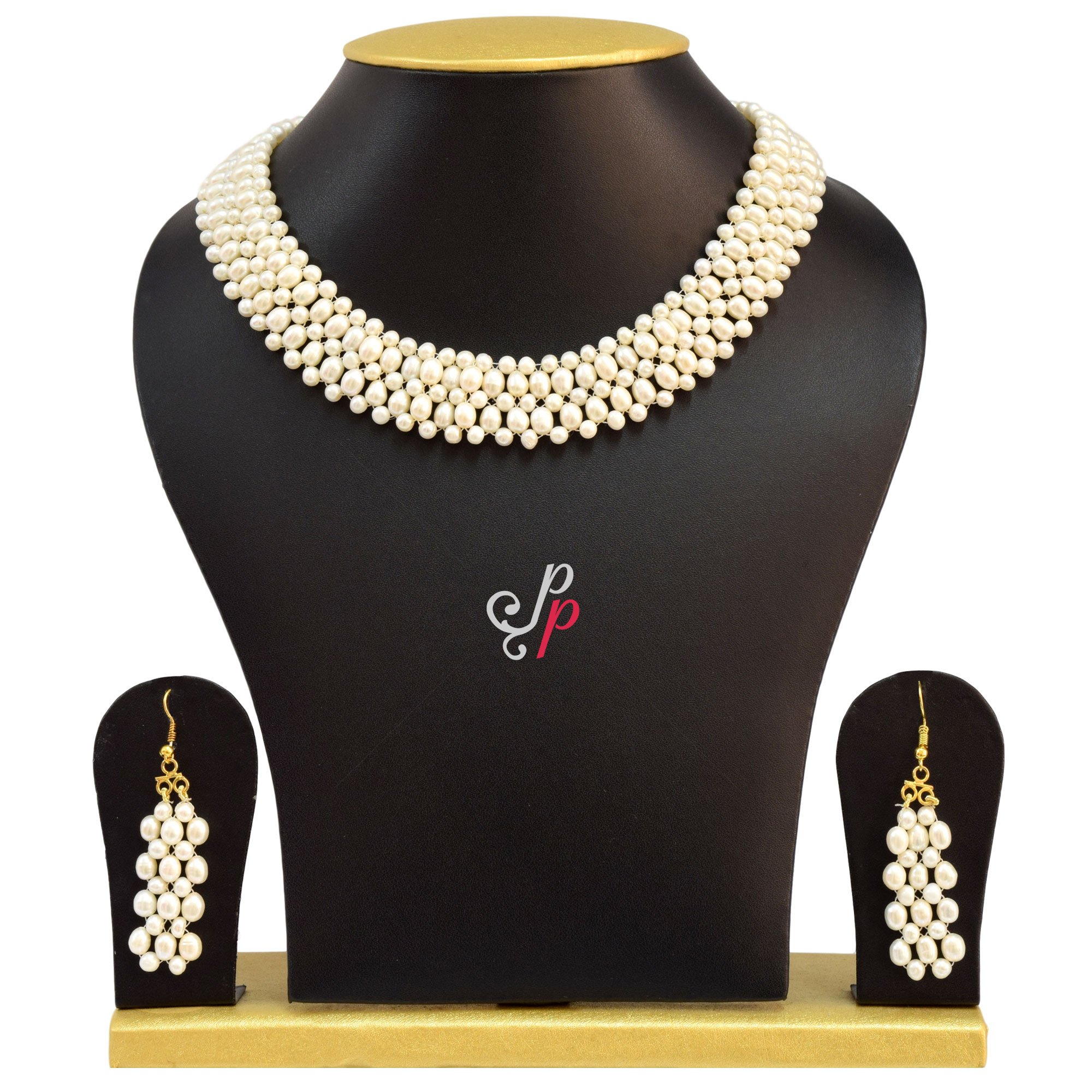 Wide Pearl Necklace Set in Oval and 