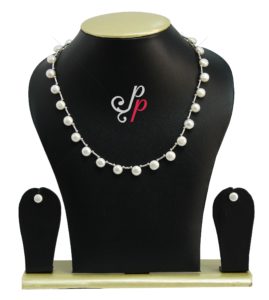 Simple button pearl necklace set