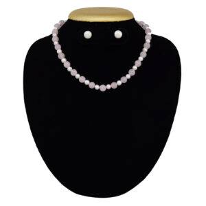 Trendy Pearl Necklace in Pearls and Rose Quartz