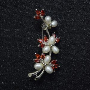 Designer Pearl Saree Pin / Brooch 16