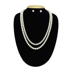 Beautiful Pearl Necklace in 2 different pearl sizes