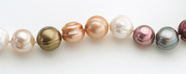 your guide to buying pearls online different colour pearls line