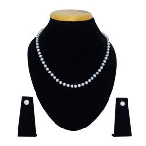 Finely crafted semi-round pearl necklace set in between with blue crystals