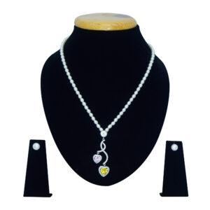 Well crafted oval white pearl necklace set with a zircon studded pendant with hearts
