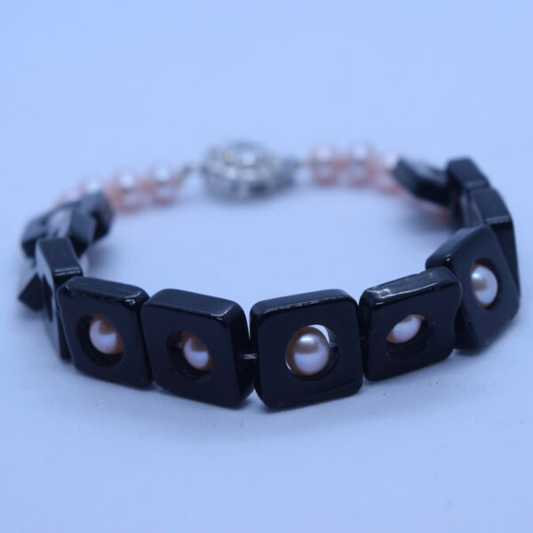 Cool 5mm Pink Pearls In Black Acrylic Blocks Bracelet1