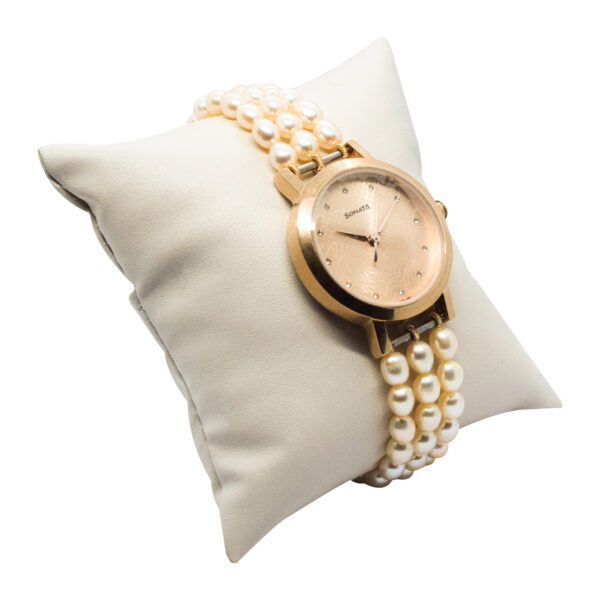Well-designed watch consisting of three rows of light peach oval pearls attached to a rose gold Sonata dial-2