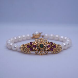 Traditional White Pearls 8 Inch Bracelet With Polki Clasp
