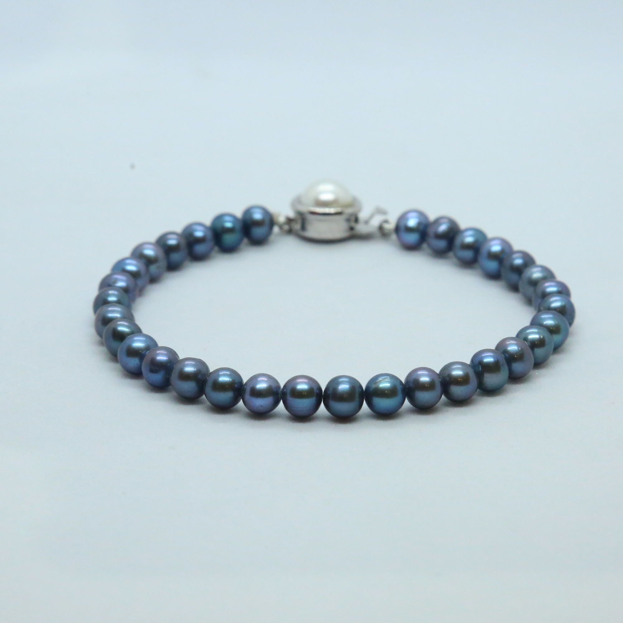 Exquisite 6mm Light Blue Round Pearls Bracelet