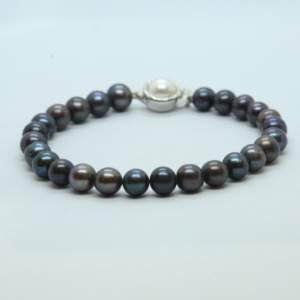 Glorious Multi-shaded 7.5mm Round Pearls Bracelet