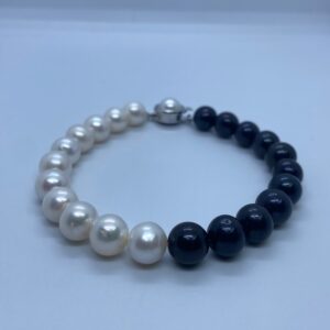 Yin Yang Black & White 9mm Round Pearls Bracelet