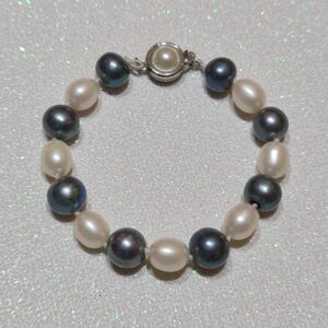 Subtle White & Grey Pearls Double Knotted Bracelet