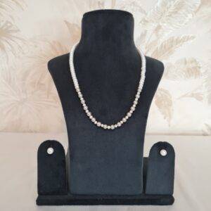 Classy 18 Inch Simple Pearl Necklace Featuring Semi-Round White & Round Grey Pearls