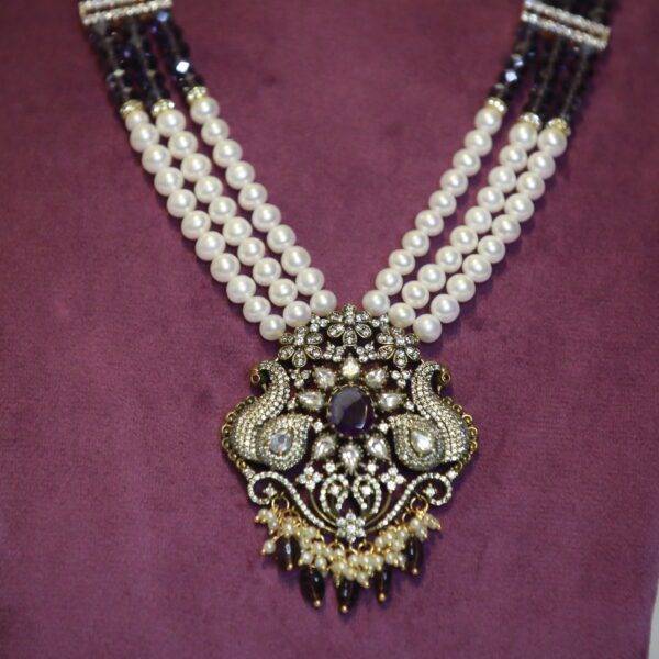 Stately 6mm White Round Pearls Haar With Glorious Victorian Pendant-1