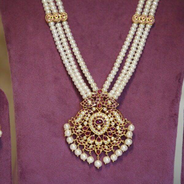 Marvellous Triple-Line Pearls Haar With Traditional CZ & Ruby Kemp Pendant-1