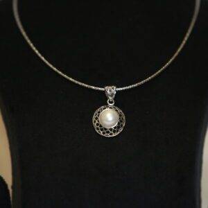 Modern Circular 925 Silver Pendant With 10mm White Button Pearl