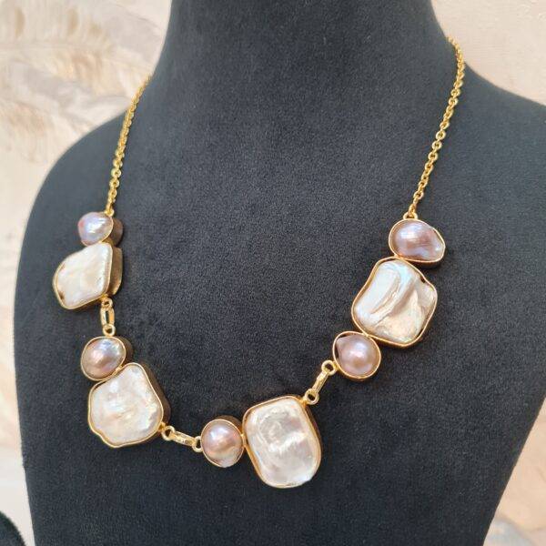 Lovely White & Lavender Baroque Pearl 18 Inches Long Necklace